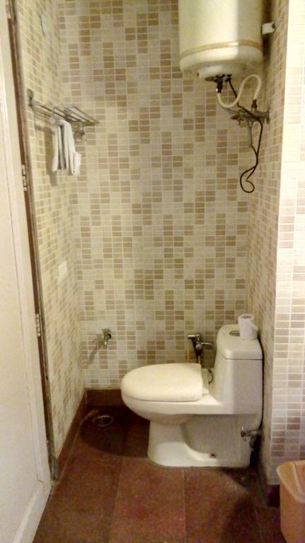 2Bhk Comfortable Furnished Serviced Apartments In Hauz Khas - Woodpecker Apartments Νέο Δελχί Εξωτερικό φωτογραφία
