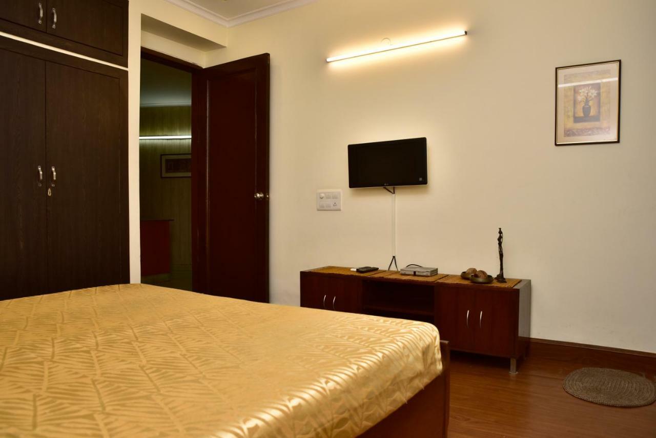 2Bhk Comfortable Furnished Serviced Apartments In Hauz Khas - Woodpecker Apartments Νέο Δελχί Εξωτερικό φωτογραφία